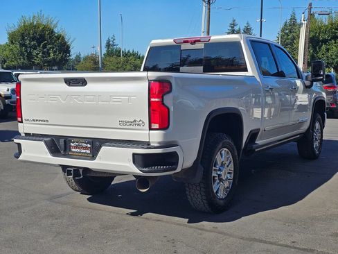 Used 2024 Chevrolet Silverado 3500 High Country w/ High Country Premium Package AWD/4WD image 5
