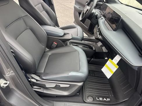 Used 2026 Nissan Leaf SV+ w/ Floor Mat Package (SV+) FWD image 10