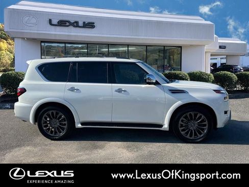 Used 2024 Nissan Armada Platinum w/ Captain's Chairs Package AWD/4WD image 6