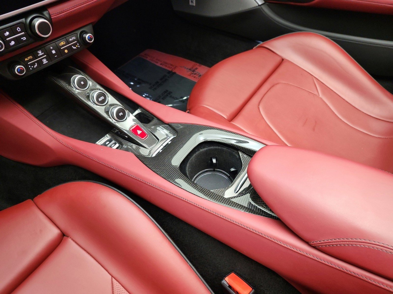 Used 2020 Ferrari Portofino RWD image 11