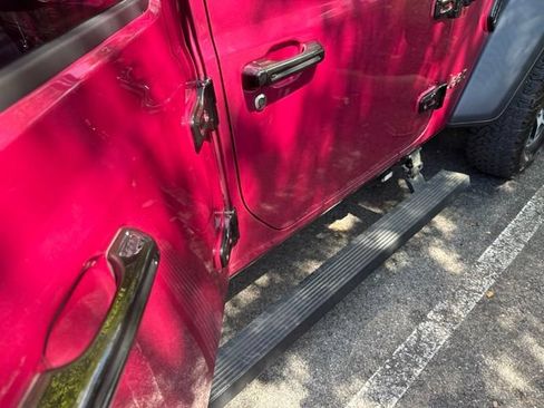 Used 2022 Jeep Wrangler Unlimited Rubicon w/ Steel Bumper Group AWD/4WD image 10