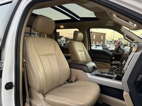 Used 2018 Ford F150 Lariat image 15