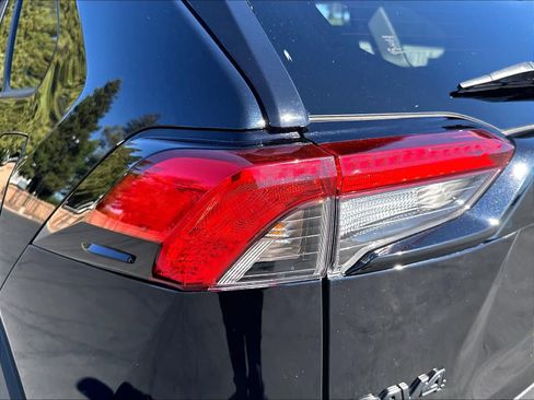 Used 2025 Toyota RAV4 XLE Premium w/ Weather Package AWD/4WD image 32