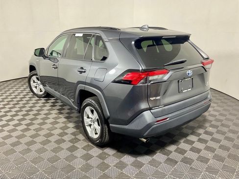 Used 2021 Toyota RAV4 LE AWD/4WD image 11