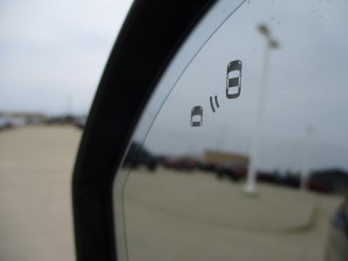 Used 2023 Lincoln Corsair AWD w/ Equipment Group 101A image 11