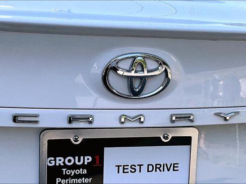 Certified 2022 Toyota Camry SE FWD image 31