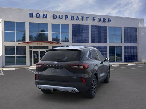 Used 2024 Ford Escape SE w/ PHEV Premium Package image 9