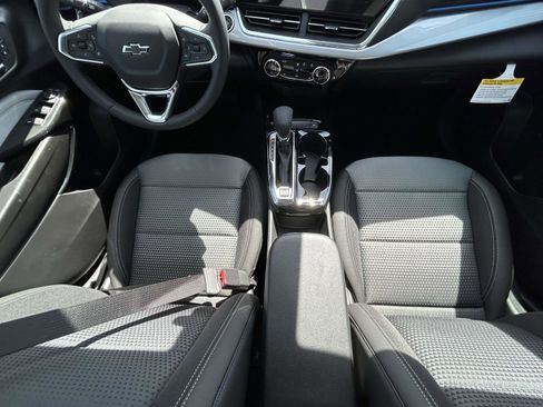 New 2026 Chevrolet Trax LT w/ Driver Confidence Package image 12