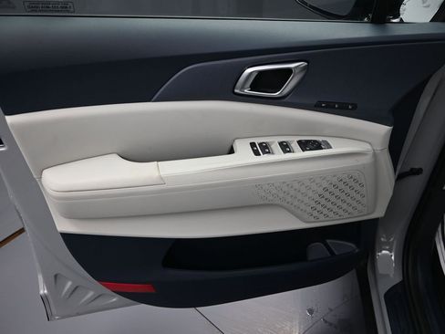 New 2026 Kia Carnival EX FWD image 10