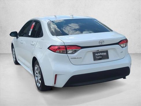 Used 2025 Toyota Corolla LE w/ Convenience Package FWD image 7