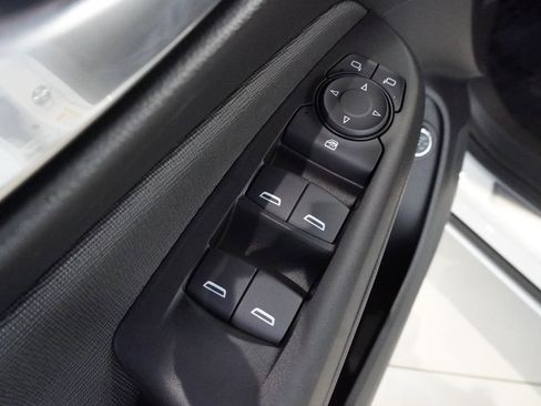 New 2026 Buick Envista Avenir image 15