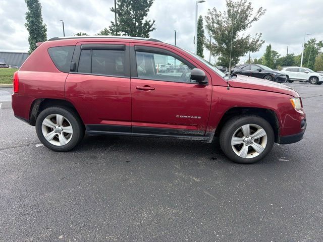 Used 2013 Jeep Compass Sport FWD image 9