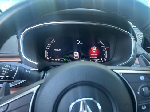 Used 2024 Acura MDX FWD w/ Technology Package image 5