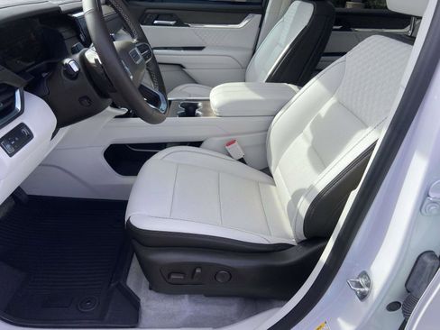 Certified 2024 GMC Acadia Denali w/ Super Cruise Package image 6