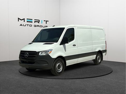 Used 2024 Mercedes-Benz Sprinter 2500 144 Cargo image 4