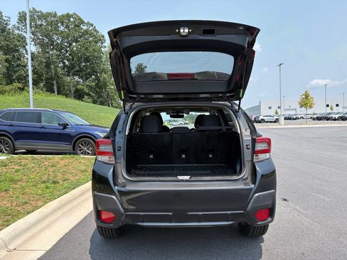 Used 2023 Subaru Crosstrek 2.0i Premium AWD/4WD image 11