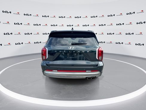 Used 2025 Hyundai Palisade Calligraphy FWD image 7