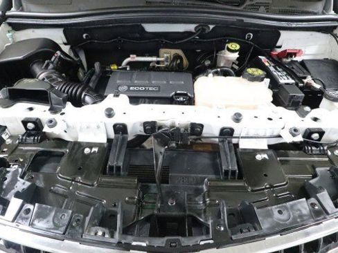 Used 2018 Buick Encore Preferred image 18