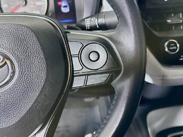 Used 2022 Toyota Corolla SE FWD image 14