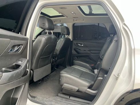 Used 2020 Chevrolet Traverse Premier w/ Redline Edition image 15
