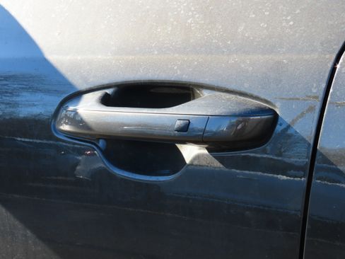 Used 2023 Kia Telluride EX w/ EX Captain's Chair Package image 19