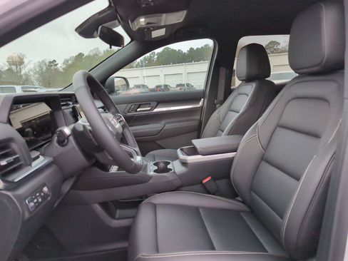 New 2026 GMC Terrain Elevation w/ Elevation Premium Package AWD/4WD image 13