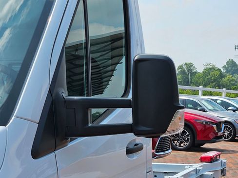 New 2024 Mercedes-Benz Sprinter 4500 image 9