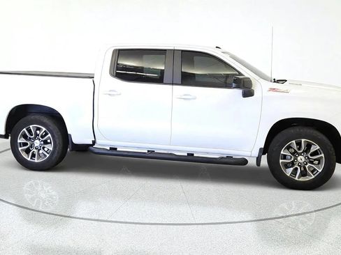 Used 2025 Chevrolet Silverado 1500 RST w/ Convenience Package II AWD/4WD image 10