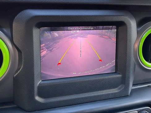 Used 2021 Jeep Wrangler Willys image 22