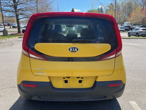 Used 2020 Kia Soul LX image 7
