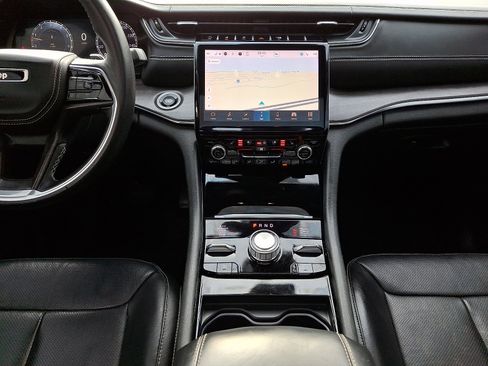 Used 2022 Jeep Grand Cherokee L Overland image 19