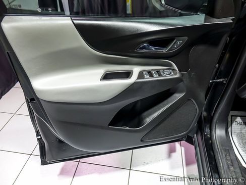 Used 2020 Chevrolet Equinox LS w/ LS Convenience Package image 25