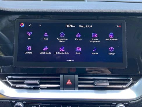 Used 2022 Kia Niro EX w/ Cold Weather Package FWD image 25