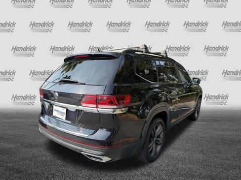 Used 2021 Volkswagen Atlas SE w/ Panoramic Sunroof Package FWD image 9