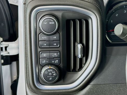 Used 2023 Chevrolet Silverado 3500 LT w/ Convenience Package AWD/4WD image 10