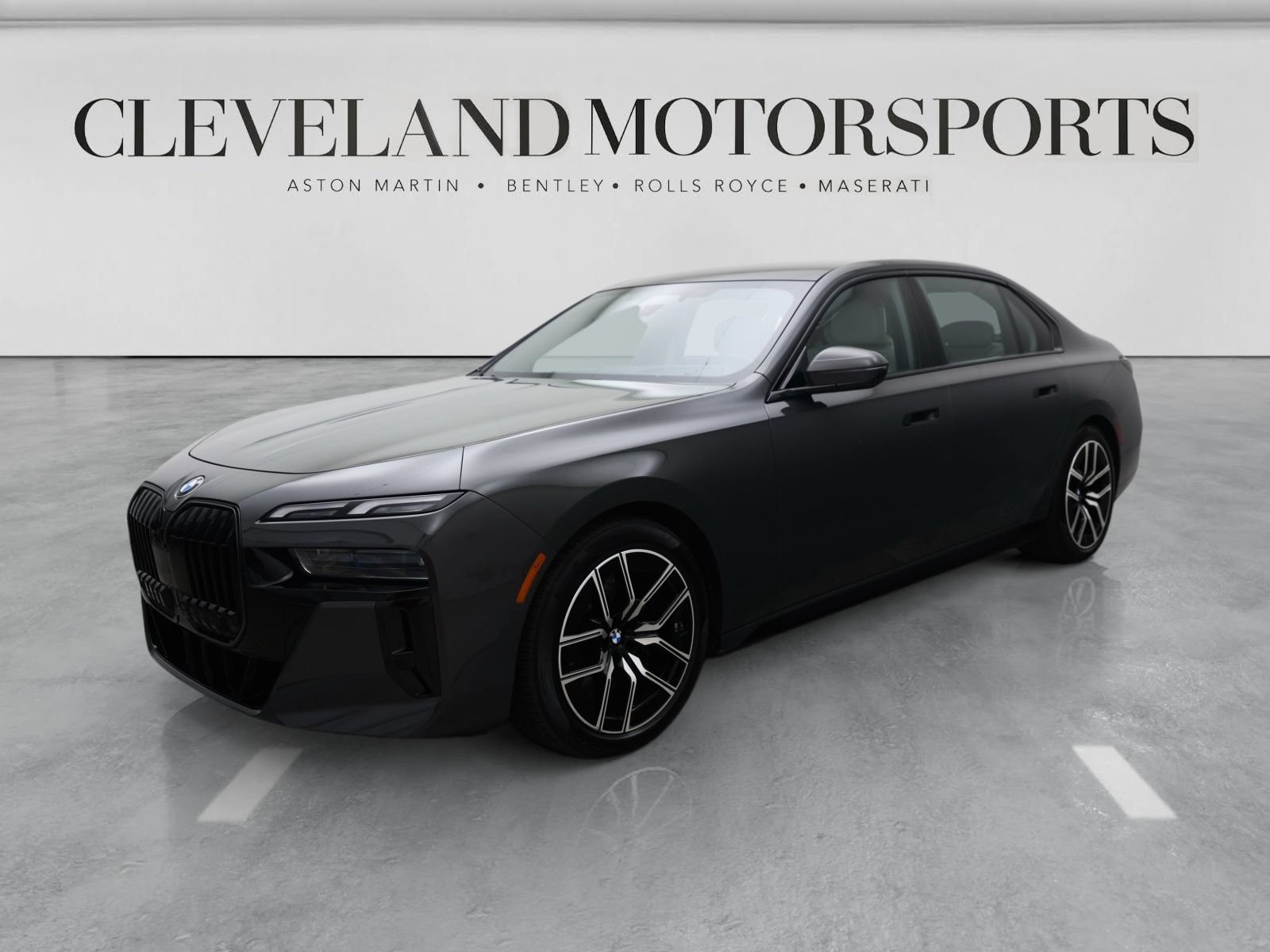 Used 2026 BMW 760i xDrive AWD/4WD image 3