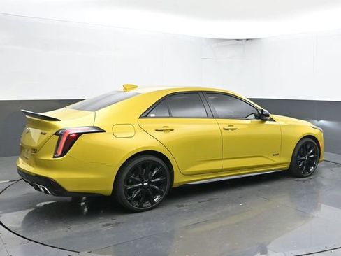 Used 2024 Cadillac CT4 V w/ LPO, ONYX Package image 11