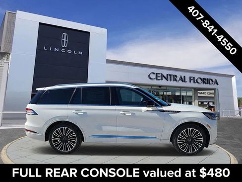 New 2025 Lincoln Aviator Black Label AWD/4WD image 2