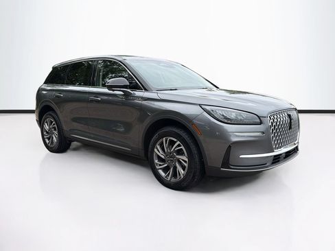 Used 2025 Lincoln Corsair AWD w/ Equipment Group 101A image 3