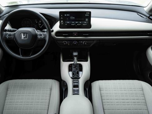 Certified 2026 Honda HR-V LX image 26
