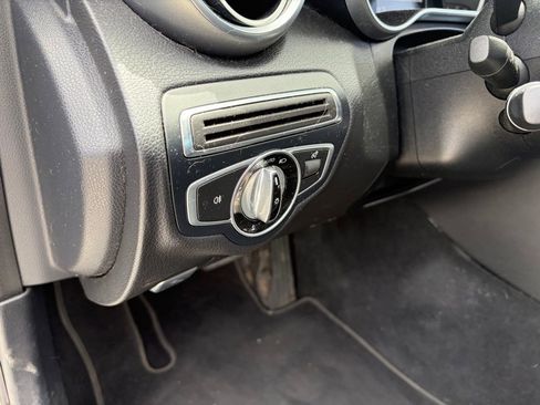 Used 2016 Mercedes-Benz C 300 Sedan image 7
