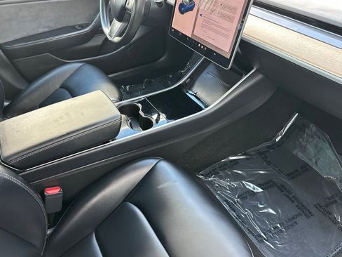 Used 2019 Tesla Model 3 Standard Range Plus RWD image 16