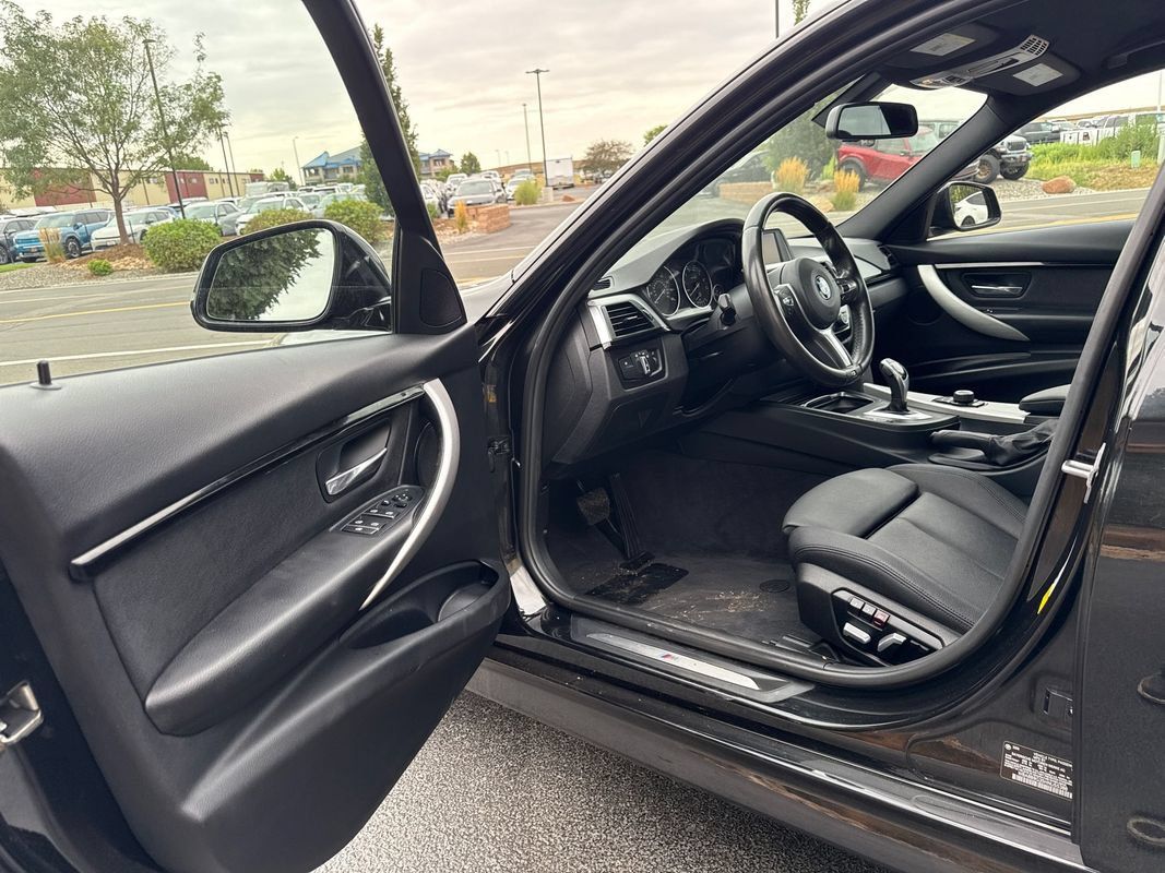 Used 2017 BMW 330i Sedan RWD image 64
