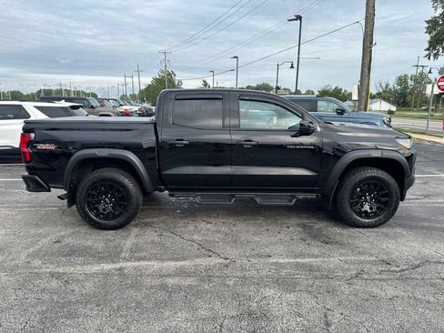 Used 2024 Chevrolet Colorado Trail Boss w/ Technology Package AWD/4WD image 8