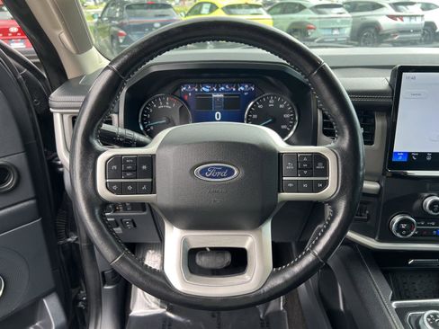 Used 2022 Ford Expedition XLT RWD image 36