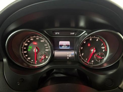 Used 2019 Mercedes-Benz GLA 250 image 9