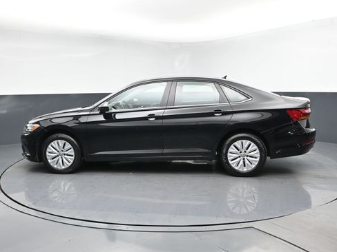 Used 2019 Volkswagen Jetta S w/ Driver Assistance Package FWD image 4