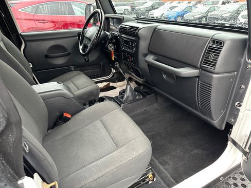 Used 2006 Jeep Wrangler X w/ Tire & Wheel Group (Ecco) image 17