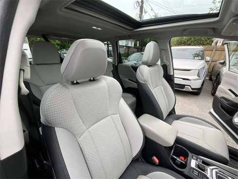 Used 2023 Subaru Forester Premium image 40