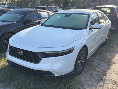 Used 2023 Honda Accord EX image 3